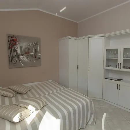 Navetta 4*